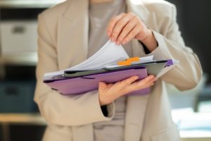 young-adult-organizing-documents_23-2149396630-1